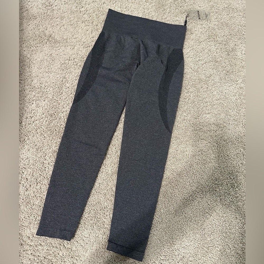 NVGTN Gray Seamless Leggings Medium